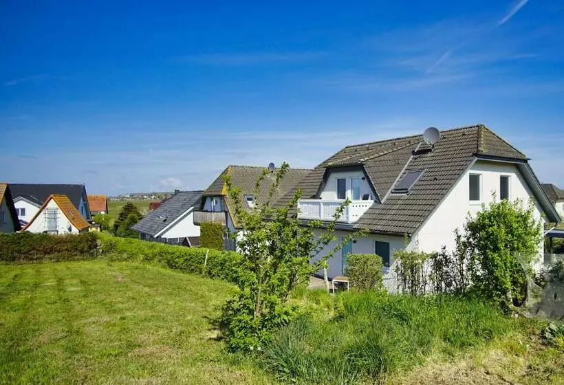 Ferienwohnung Mit Terrasse In Ruhiger Lage   Haus Südperd Fewo Strandwinde