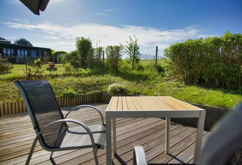 Ferienwohnung Mit Terrasse In Ruhiger Lage   Haus Südperd Fewo Strandwinde