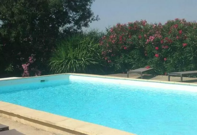 La Commanderie   18 Pers. Piscine Privée Chauffée