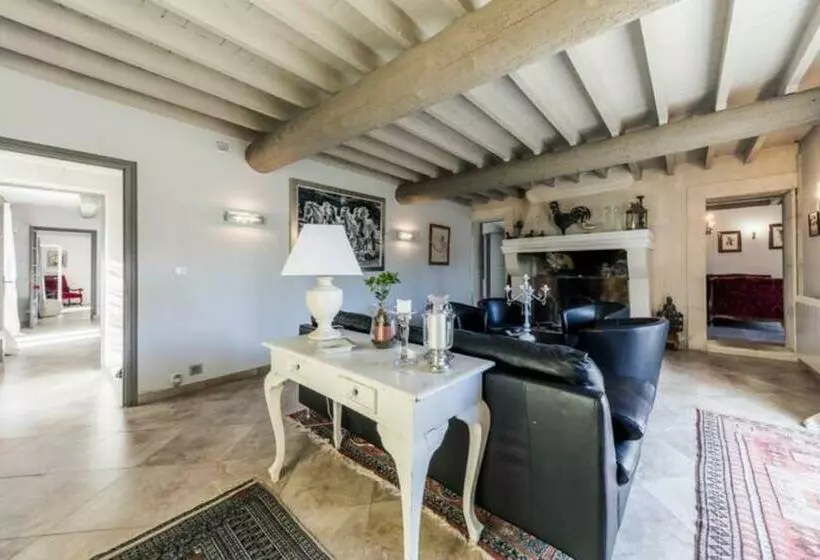 La Commanderie   18 Pers. Piscine Privée Chauffée