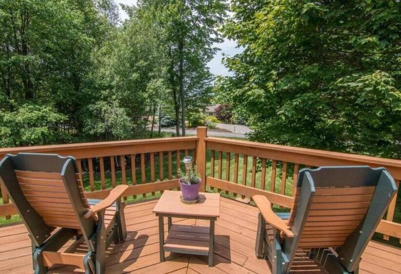 Pinnacle Paradise! Hot Tub! Dock Slip Included!