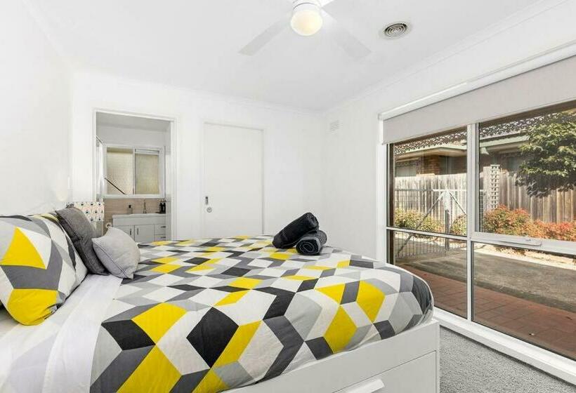 Waterfront   Bay Views   Edgewater Springs