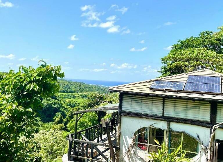 やんばる月光荘一棟貸しロッジ