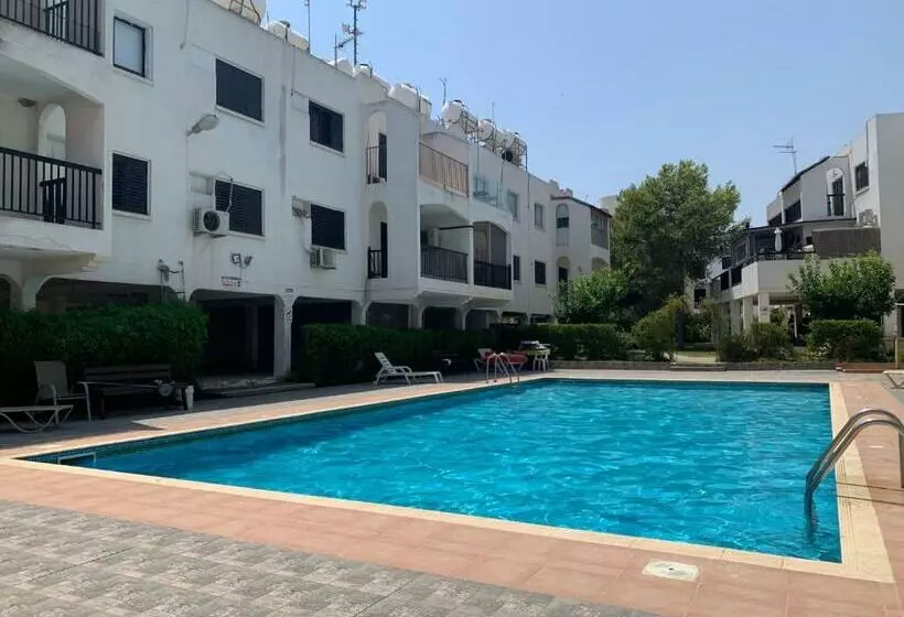 Theodoros Apt.22