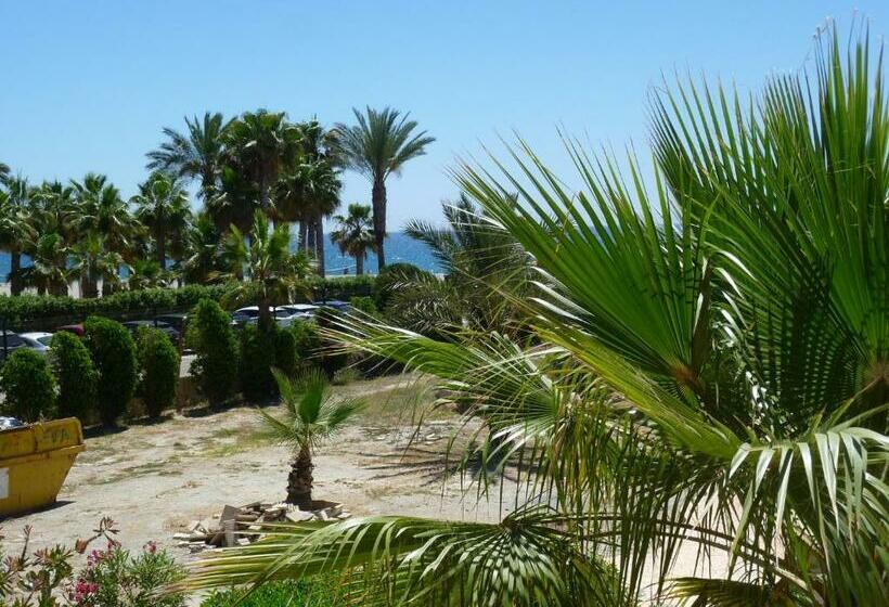 Apartamento Naturista En Urbanización Naturista En Primera Línea Del Mar Y De La Playa Naturista De