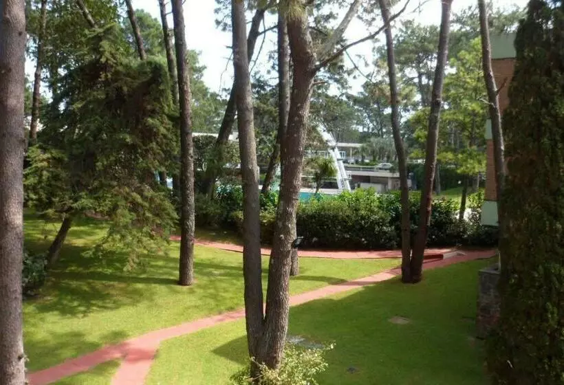 Arcobaleno, Gran Apartamento Con Con 2 Balcones Hacia El Jardín Y Hacia El Frente