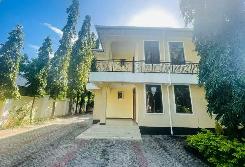 Om Apartment