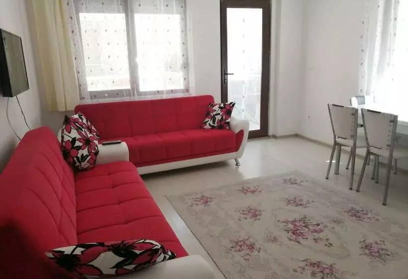 Summer House With Mountain View, 10 Minutes Walking Distance From The Sea