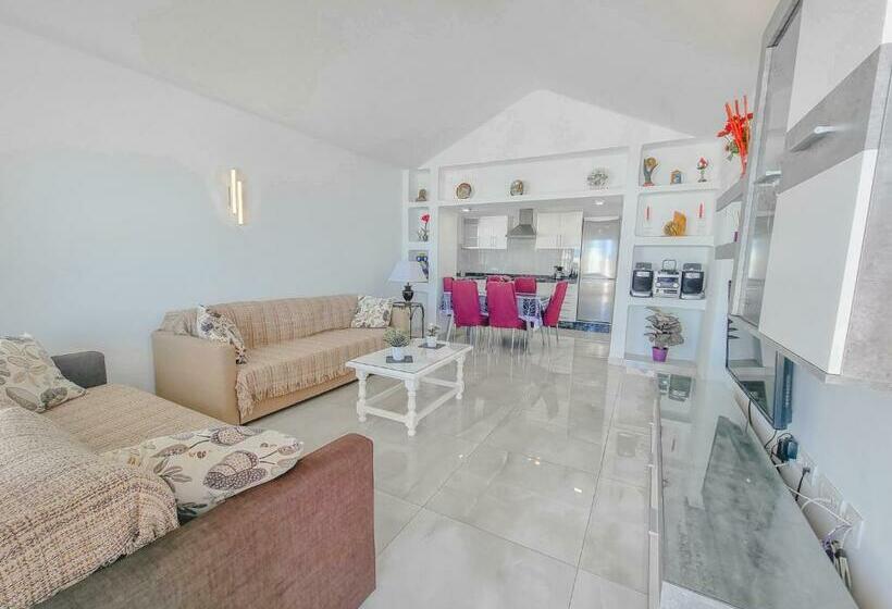 Bungalow Bellavista 13 3 Bed/2 Bath 1 Toilet Communal Pool Wifi