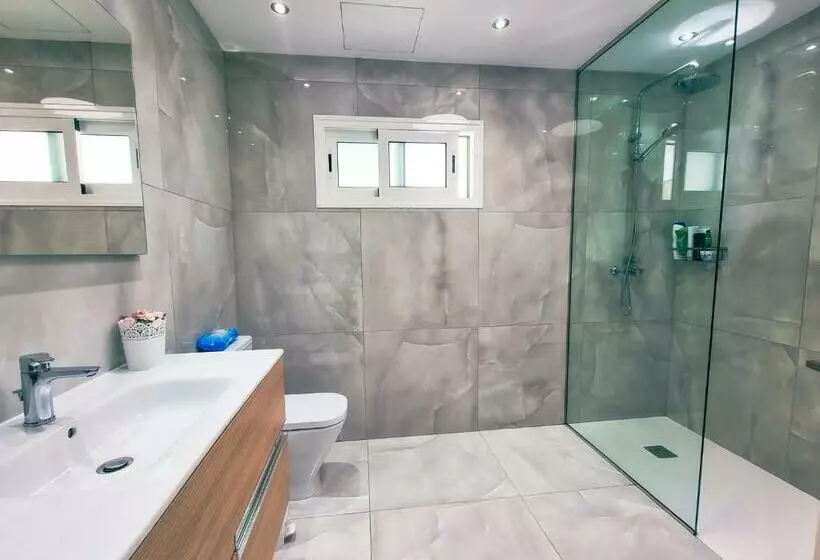 Bungalow Bellavista 13   3 Bed/2 Bath   1 Toilet   Communal Pool   Wifi