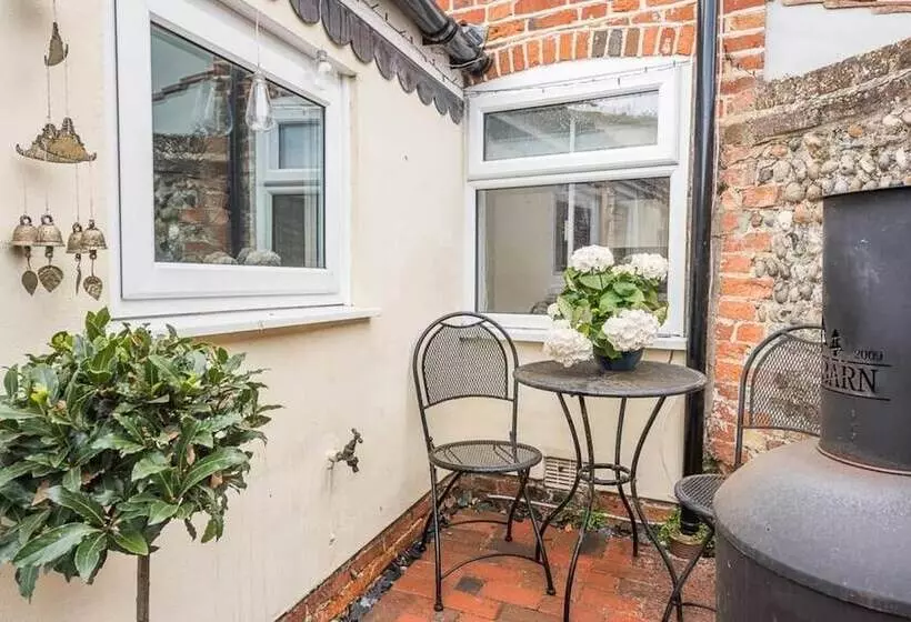 Coachman S Cottage, Wrentham