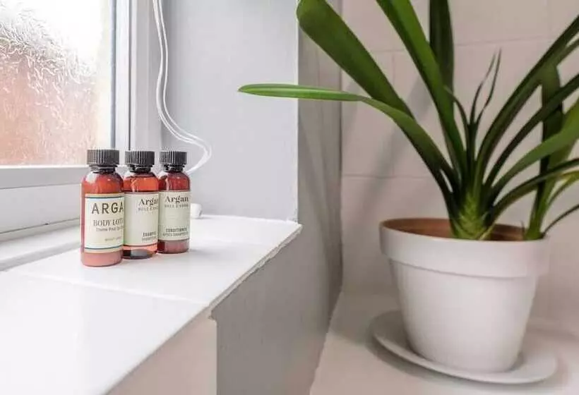 Coachman S Cottage, Wrentham