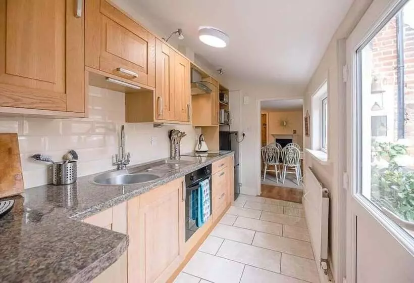 Coachman S Cottage, Wrentham