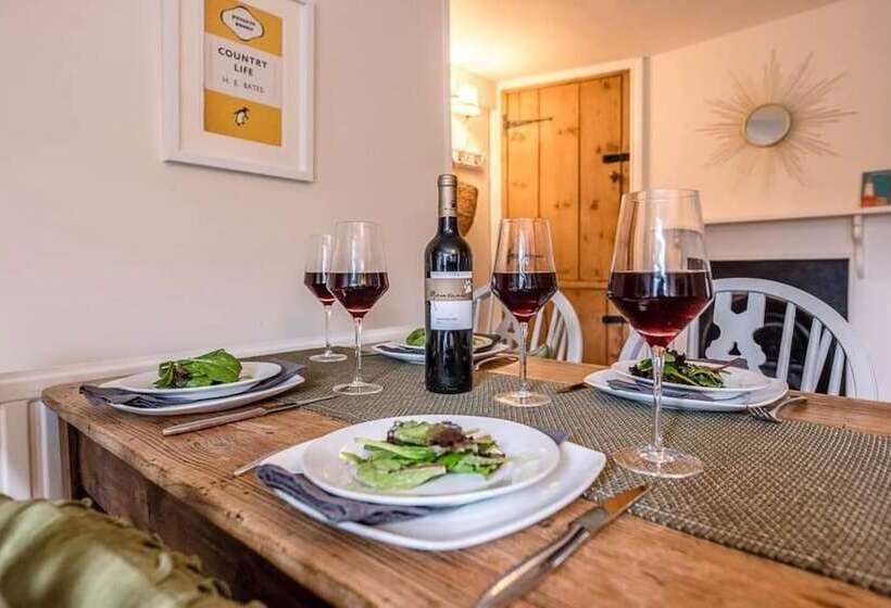 Coachman S Cottage, Wrentham