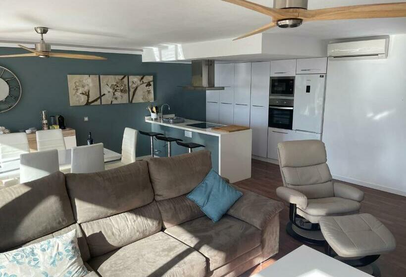 Inmejorables Vistas Y Situación