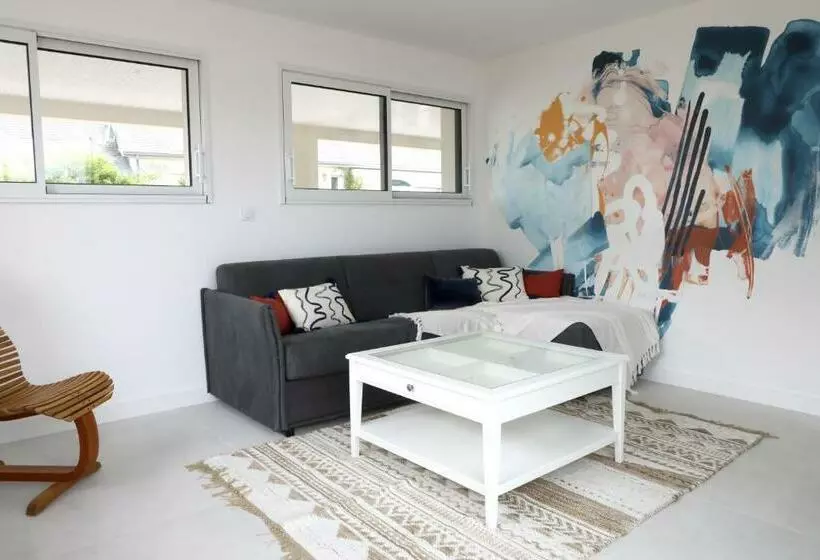 Les Maisons De Louise