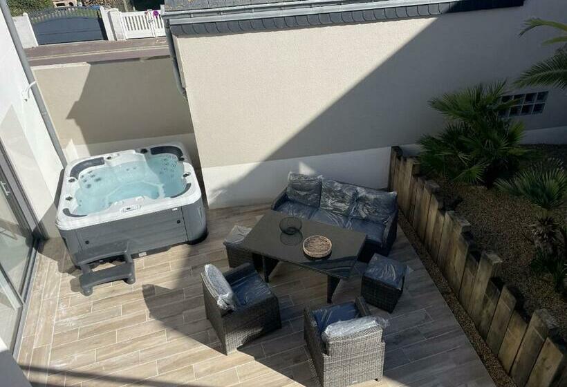 Les Maisons De Louise