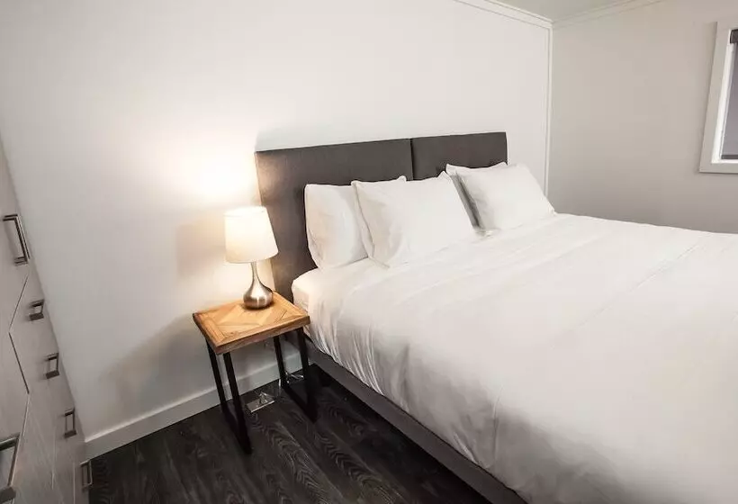 Novlan Suite By Revelstoke Vacations