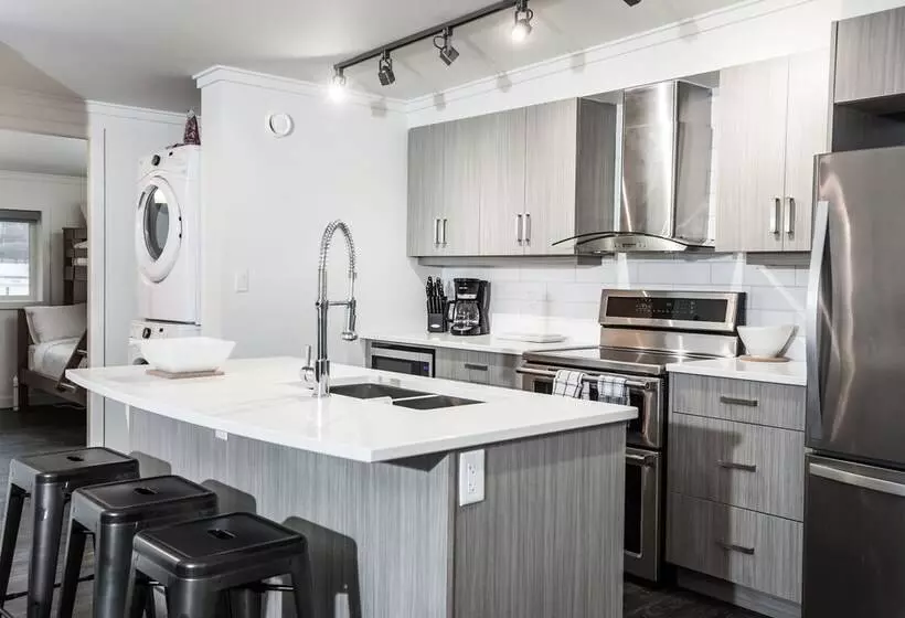 Novlan Suite By Revelstoke Vacations