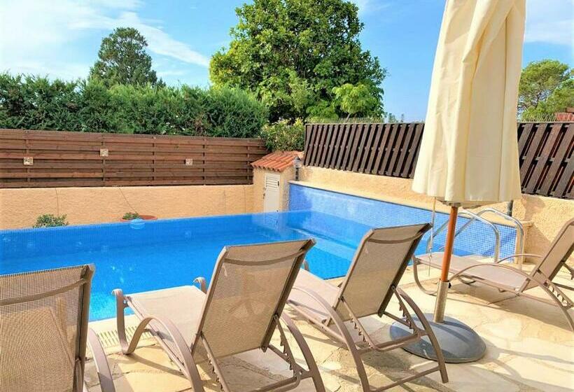 Villa Anastasia ,150 M To Coral Bay Beach