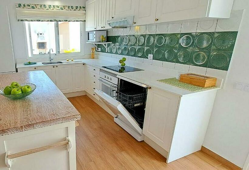 Villa Calma Climatized Pool Private Jacuzzi Spa In Tarajalejo