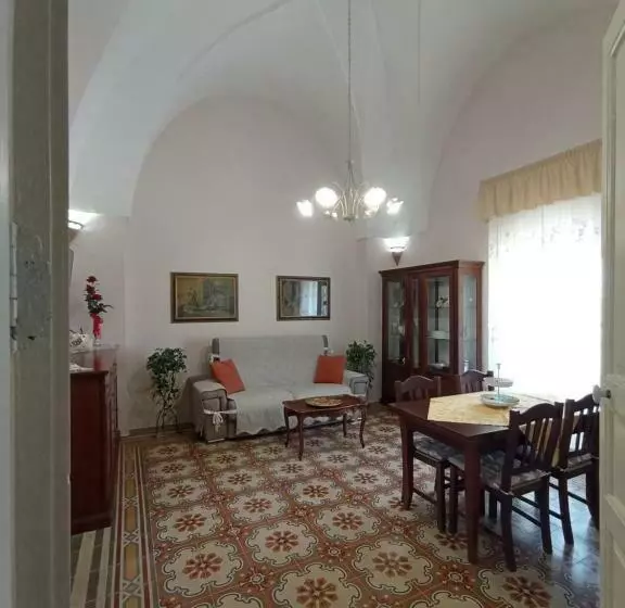 Lisa Dimora Salentina