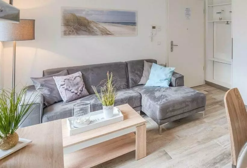 Strandallee 100 Küstenliebe