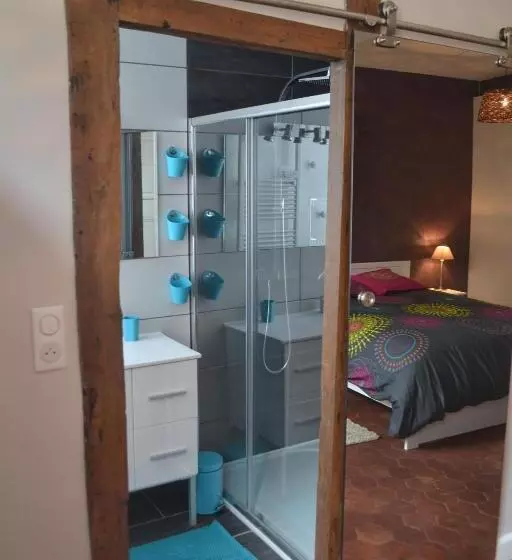 Sur Les Pas De Cadet Roussel