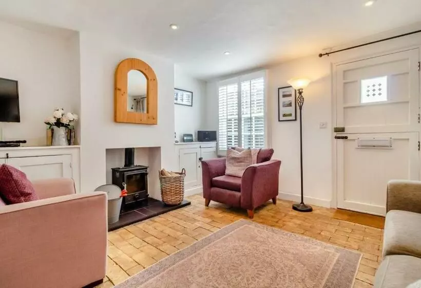2 Bed In Orford Oc Sfcto
