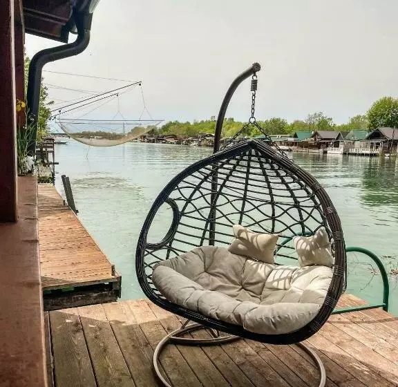 Cottage Anastasija