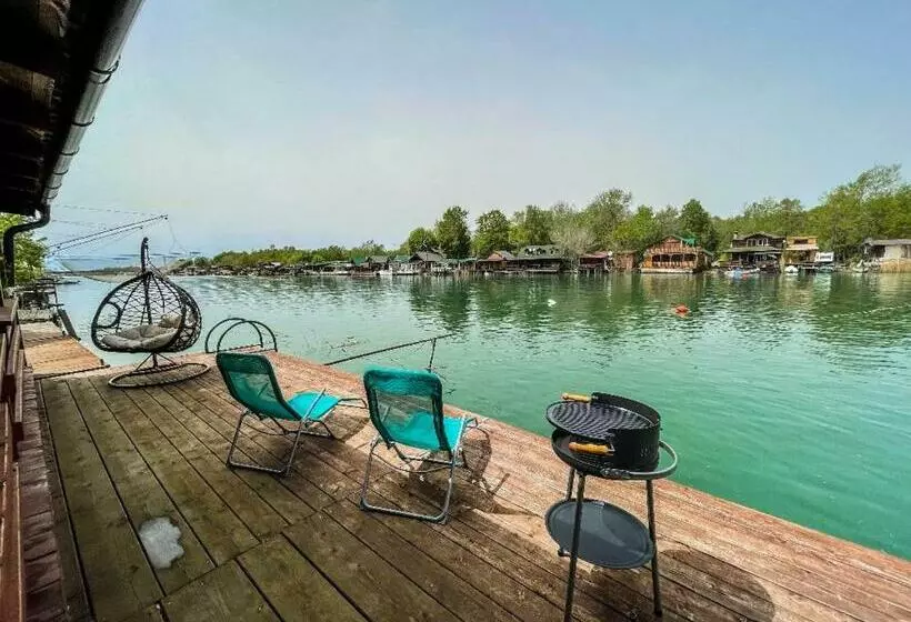 Cottage Anastasija