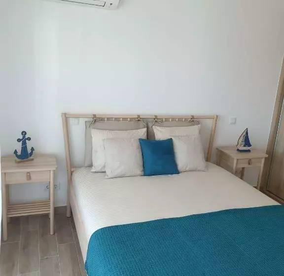 Entremares Residence