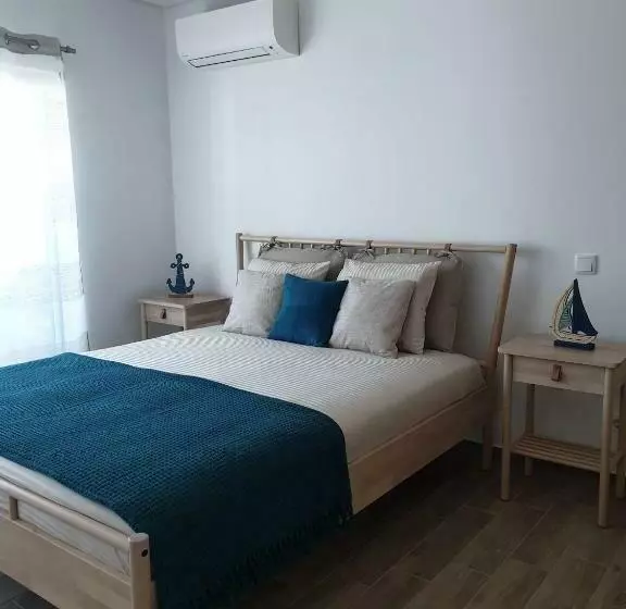 Entremares Residence