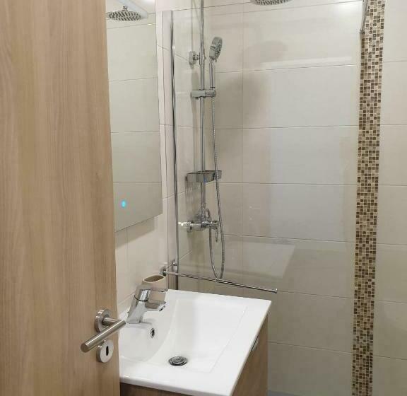 Entremares Residence