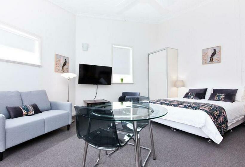 Excelsior Apartments At Glebe