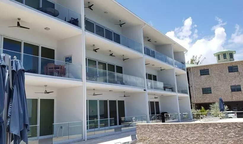 Lighthouse Point Residences