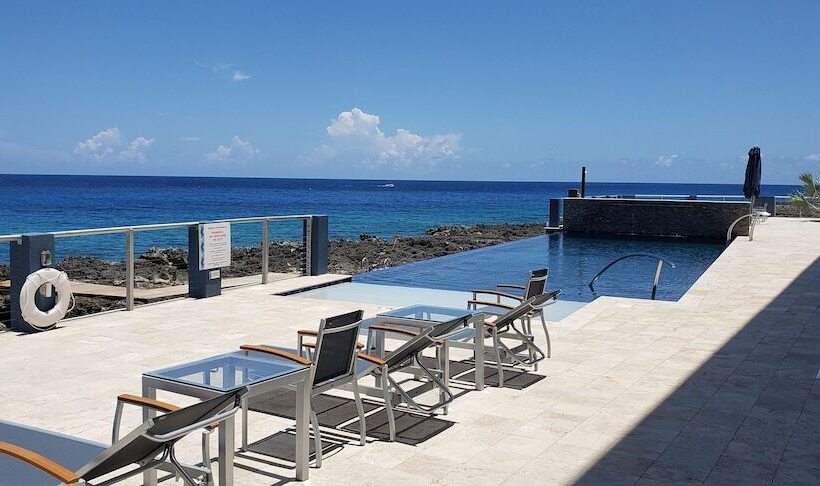 Lighthouse Point Residences