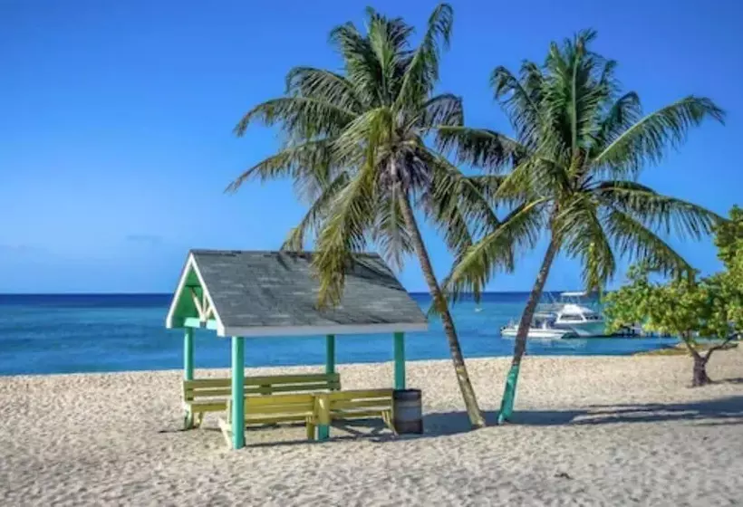 Lighthouse Point Residences