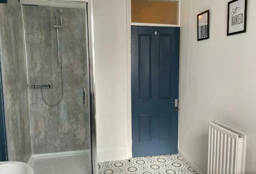 Rawling   Canny 2 Bed Flat Close To Ncle Free Wifi & Parking