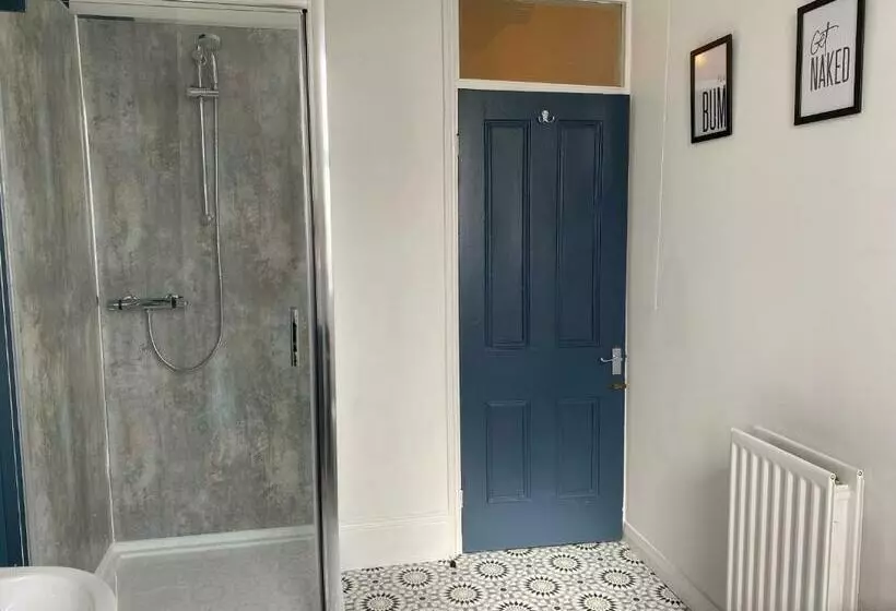 Rawling   Canny 2 Bed Flat Close To Ncle Free Wifi & Parking