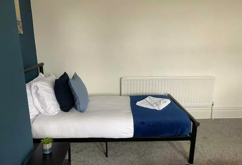 Rawling   Canny 2 Bed Flat Close To Ncle Free Wifi & Parking