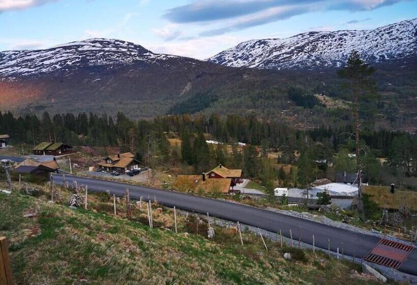 Cabin In Beautiful Surroundings At Harpefossen