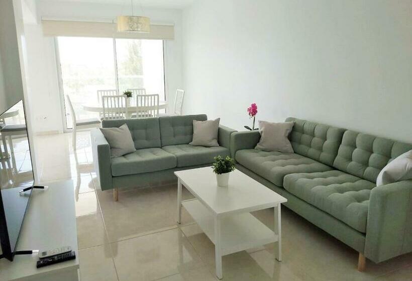 Dinglis Residences 31