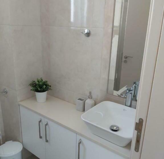 Dinglis Residences 31