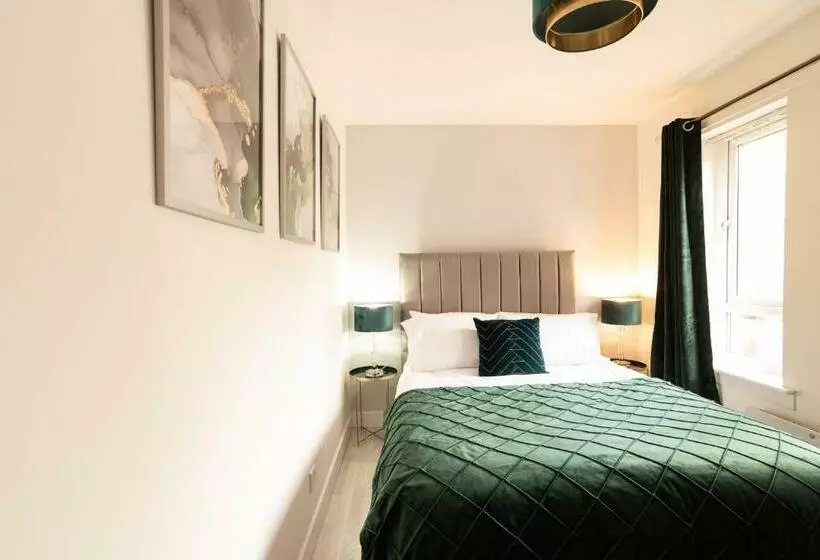 Hydro Glasgow City Apartment