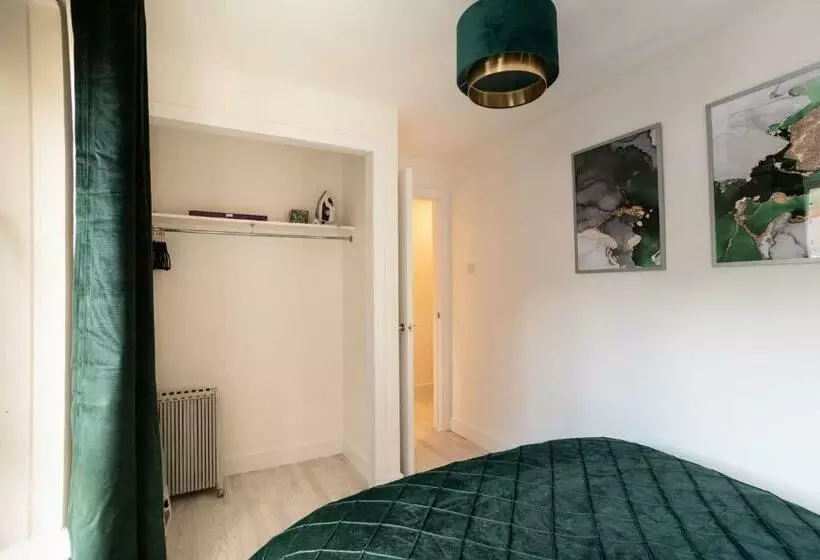 Hydro Glasgow City Apartment