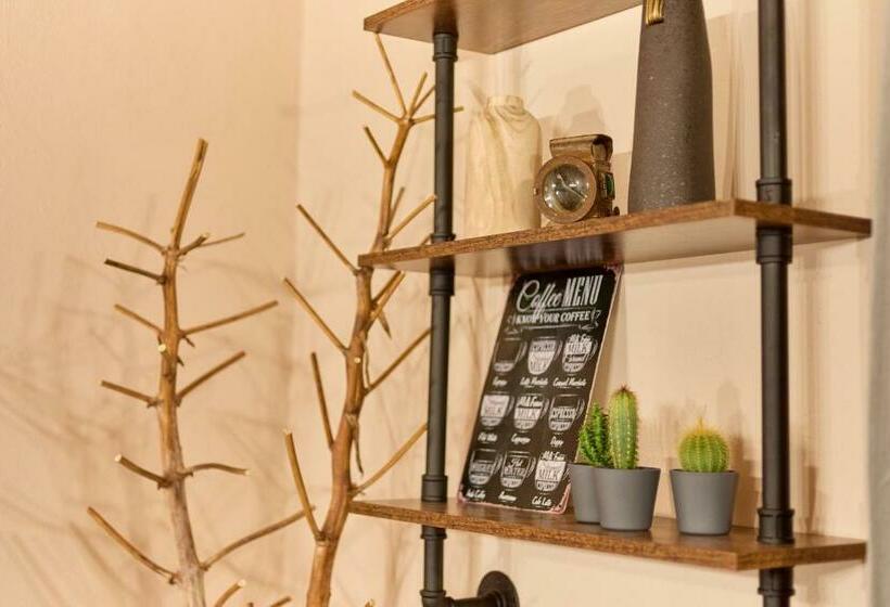 Industrial Apartment In The Heart Of San Miniato