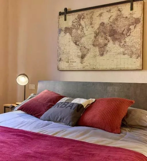 Industrial Apartment In The Heart Of San Miniato