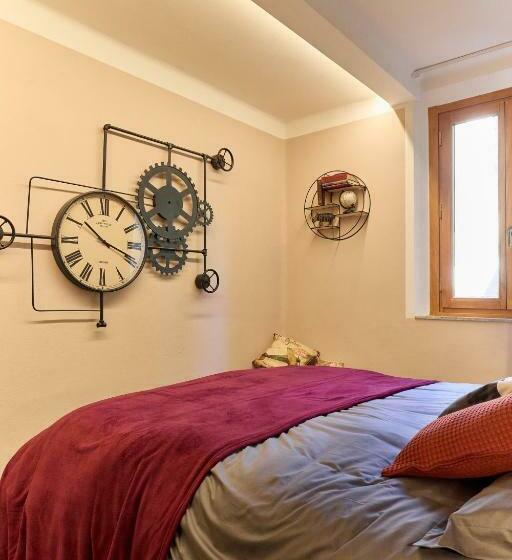 Industrial Apartment In The Heart Of San Miniato