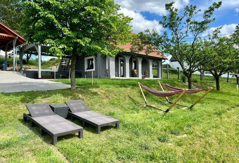 Völgyhíd Village Balaton